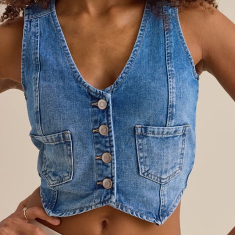 Altar’d State Florence Denim Vest Cropped Button Front Medium Wash Size S